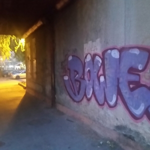 Grafiti po fasadama u Kragujevcu! Da li ih uopšte primećujemo?