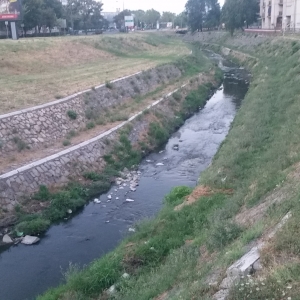 Da li neko brine o koritu Lepenice?